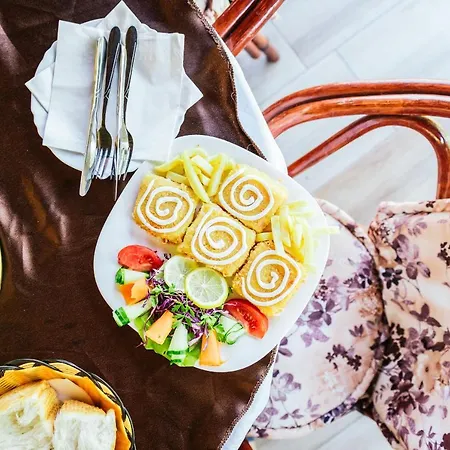 Atos Srebrno Jezero - And Restaurant 호텔