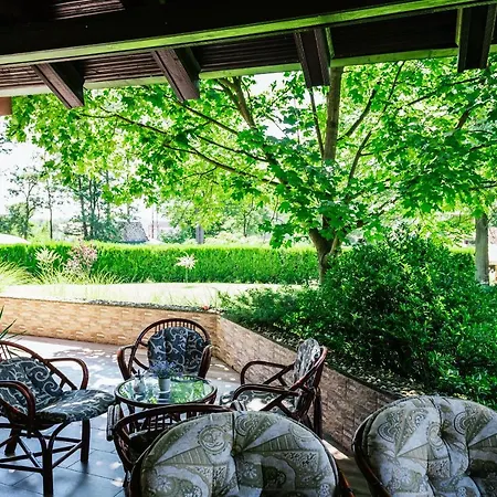 Atos Srebrno Jezero - And Restaurant