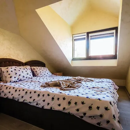 호텔 Atos Srebrno Jezero - And Restaurant