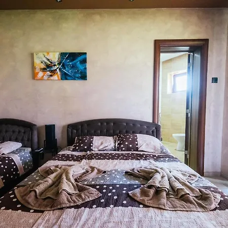 Atos Srebrno Jezero - And Restaurant Hotel *