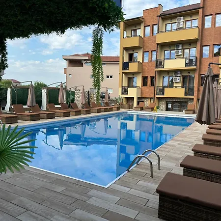 호텔 Atos Srebrno Jezero - And Restaurant Veliko Gradište