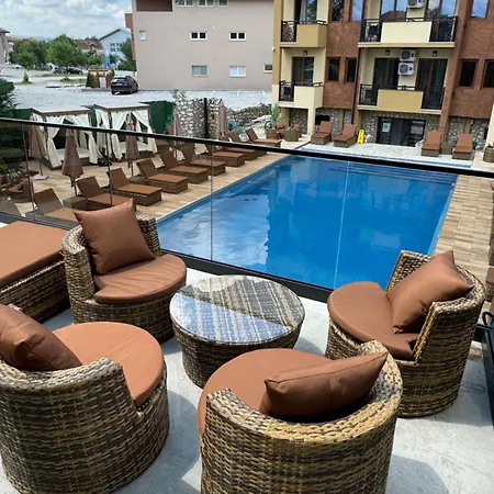 Atos Srebrno Jezero - And Restaurant *