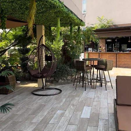 Atos Srebrno Jezero - And Restaurant Veliko Gradište