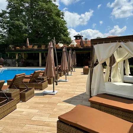 Atos Srebrno Jezero - And Restaurant * Veliko Gradište