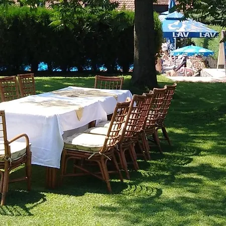 Atos Srebrno Jezero - And Restaurant Hotel *